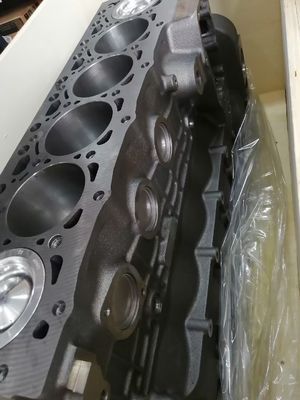 6754-21-1310 6754-21-1017 s6d107 qsb6.7 مجموعه بلوک سیلندر برای KOMATSU CUMMINS pc200-8 R225-9چین
